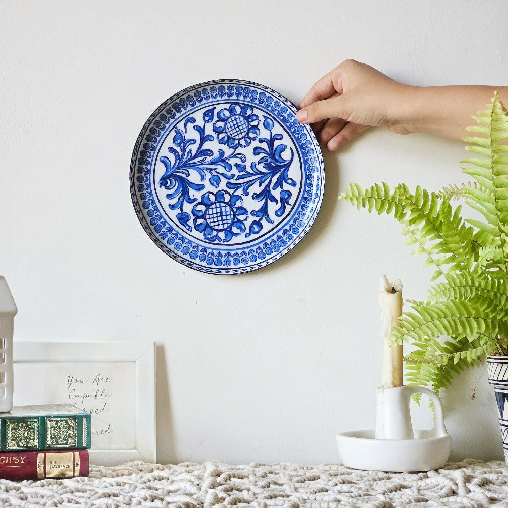 Holland Single Wall Plate with wooden stand