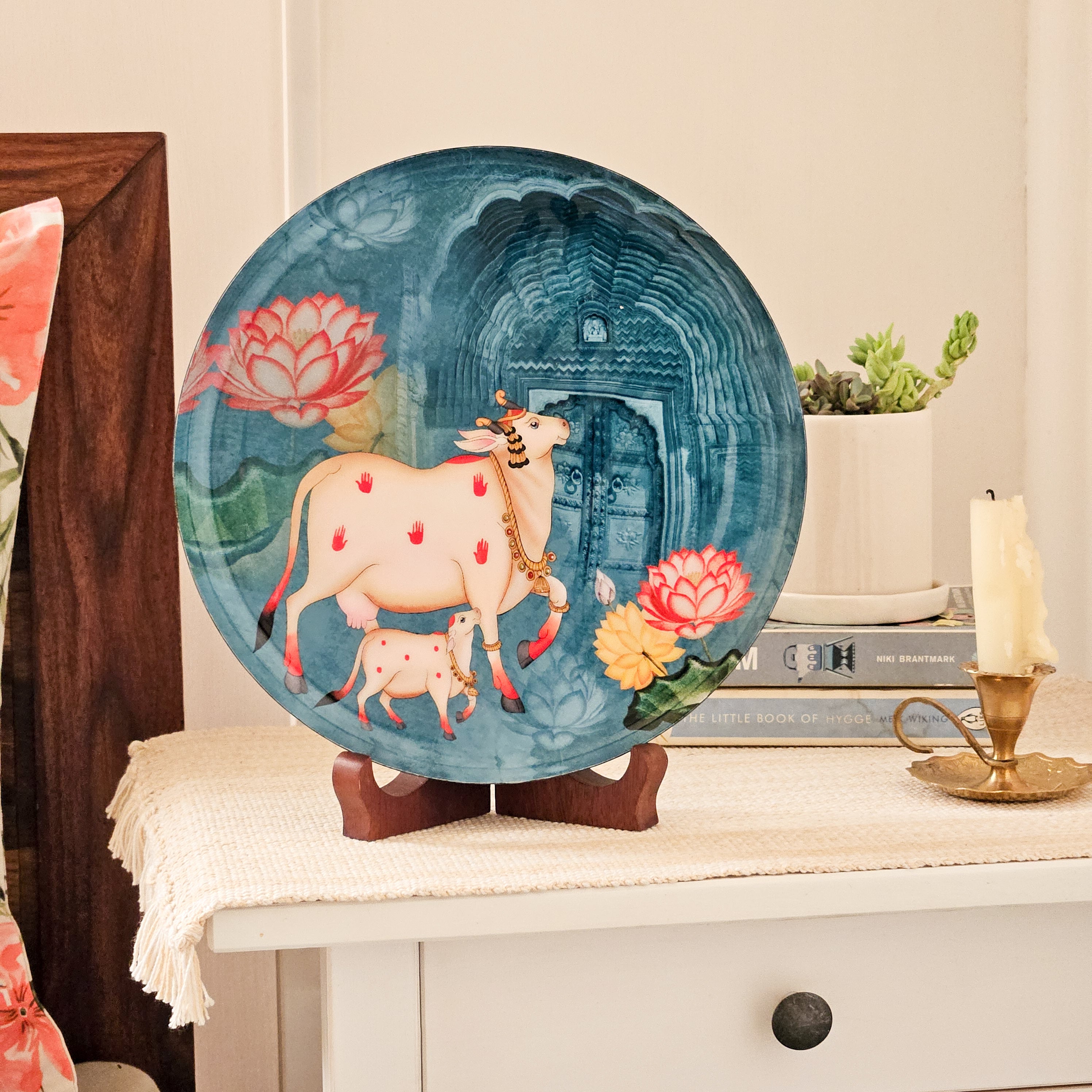 Pastel Pichwai Single Wall Plate with wooden stand