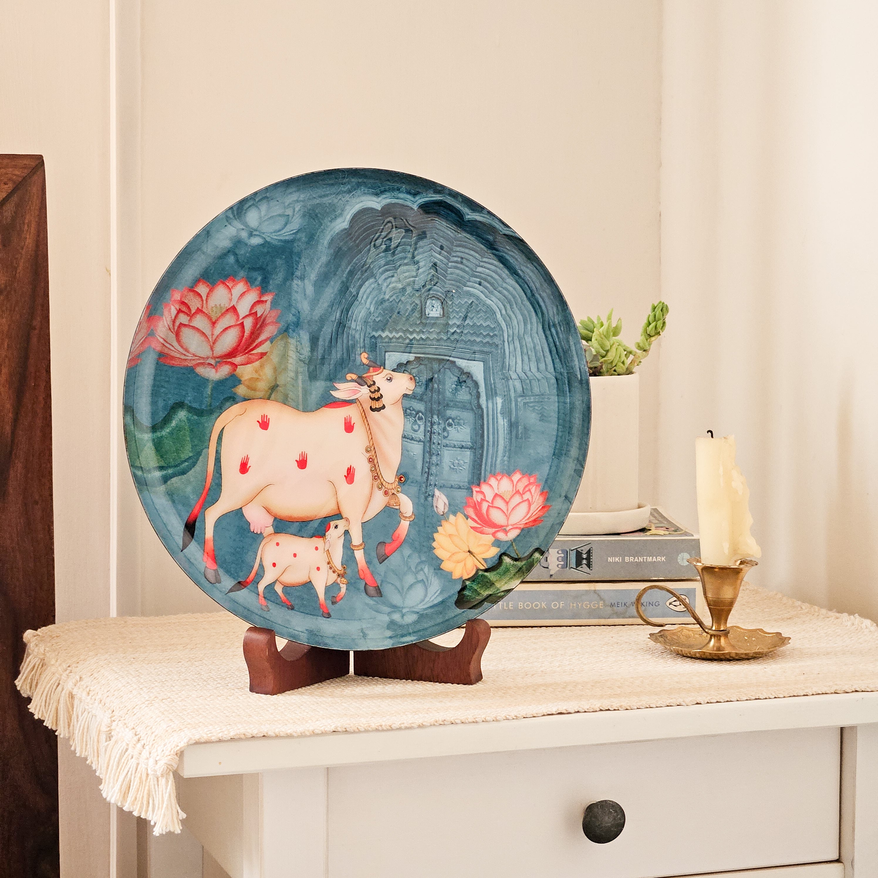 Pastel Pichwai Single Wall Plate with wooden stand