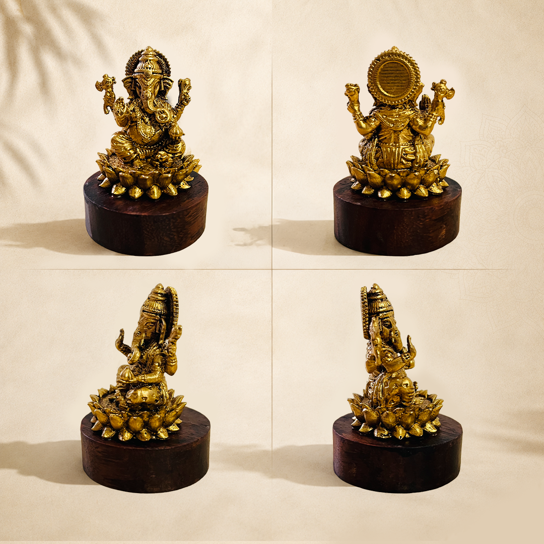 Padmasan Ganapati-Brass Cardashboard Idol