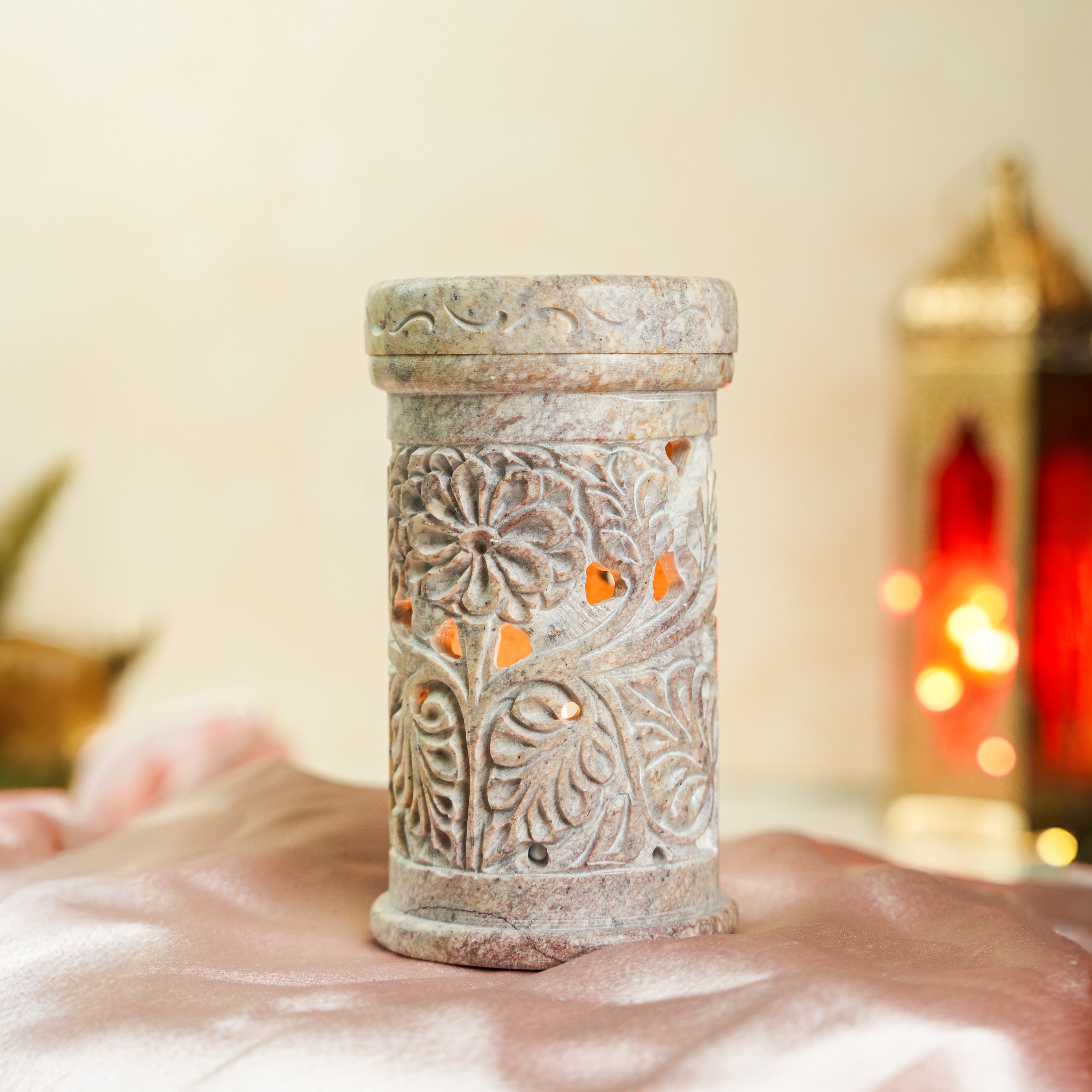 Gulzar White Flower Hand-carved Soapstone Burner Diffuser
