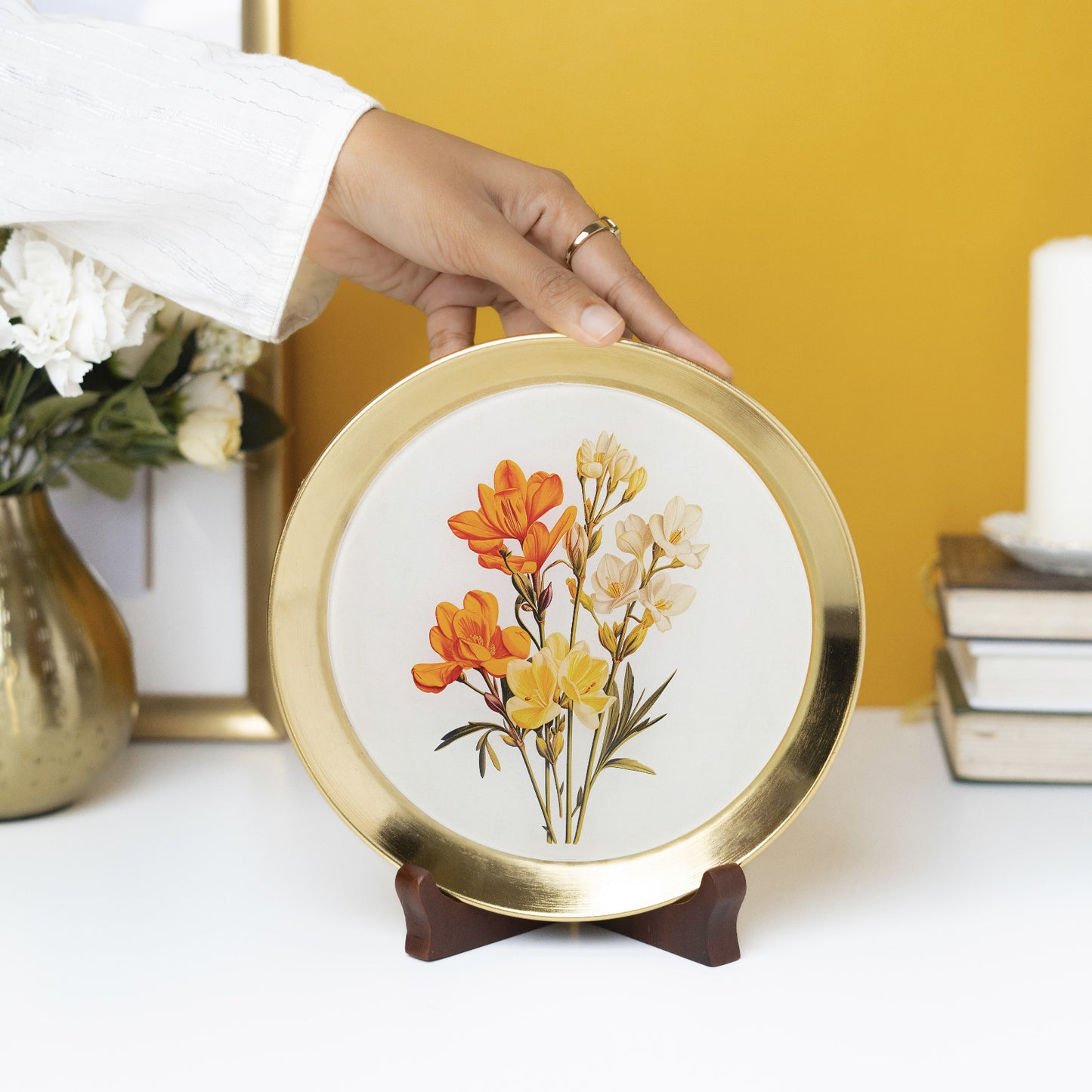 Gold Rim Botanical Decor Plate with wooden stand